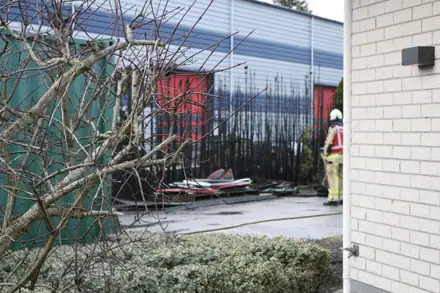 Heg vat vlam door vuurwerk — foto 2 van 2