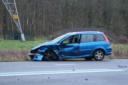 Ongeval op N34 nabij Emmen — foto 2 van 3