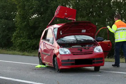 Automobilist gewond door ongeluk op A37 richting Wachtum — foto 3 van 6