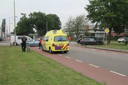 Gewonde bij ongeluk in Emmen — foto 1 van 6