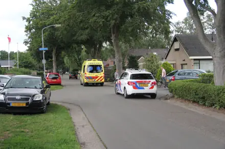 Fietsster gewond na aanrijding op Middenweg/Landschapsweg Veenoord — foto 5 van 6