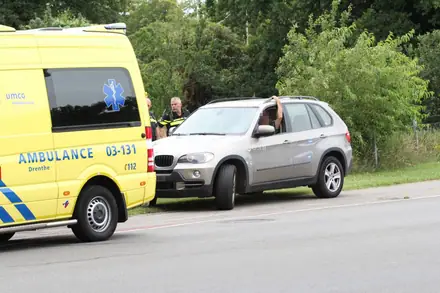 Blikschade bij kop-staart botsing in Emmen — foto 2 van 6
