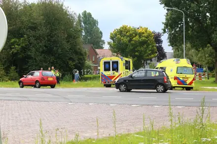 Twee auto’s botsen op N378 bij Gasselternijveenschemond — foto 2 van 5