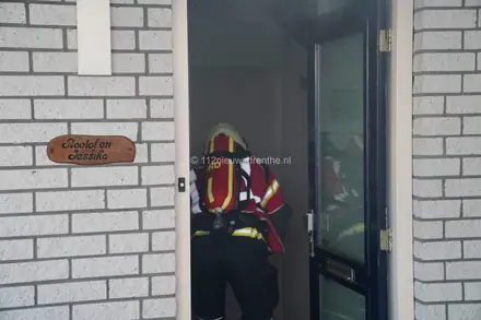 Brandweer Emmer-Compascuum neemt op een ludieke manier afscheid van collega — foto 11 van 12
