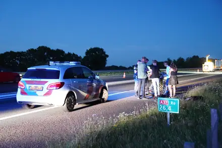 Motorrijder onderuit op de A37 ter hoogte van oprit Veenoord — foto 5 van 8