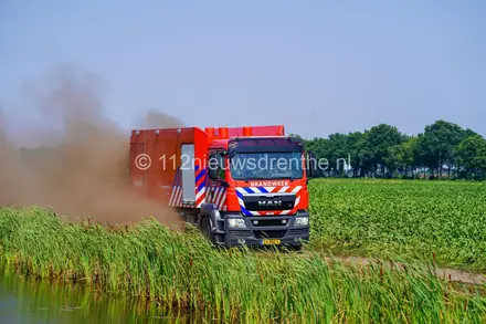 Grote brand op twee akkers in Emmer-Compascuum — foto 12 van 12
