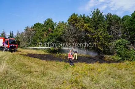 Natuurbrand bij de Kleine Rietplas in Emmen — foto 7 van 9