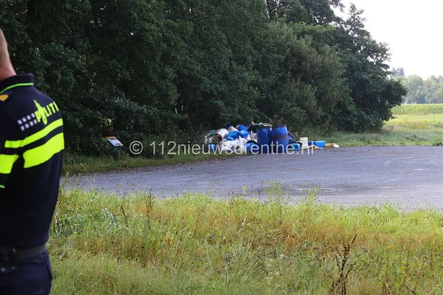 Vaten met drugsafval in Annen en Zuidlaarderveen gevonden [update]