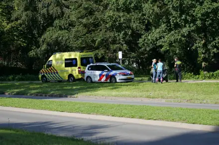 Scooterrijder gewond bij ongeval in Emmen — foto 1 van 4