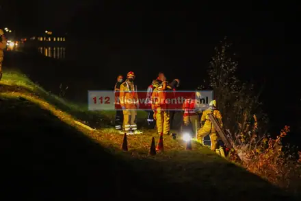 Auto vermiste 19-jarige uit Klazienaveen gevonden in het kanaal — foto 1 van 3