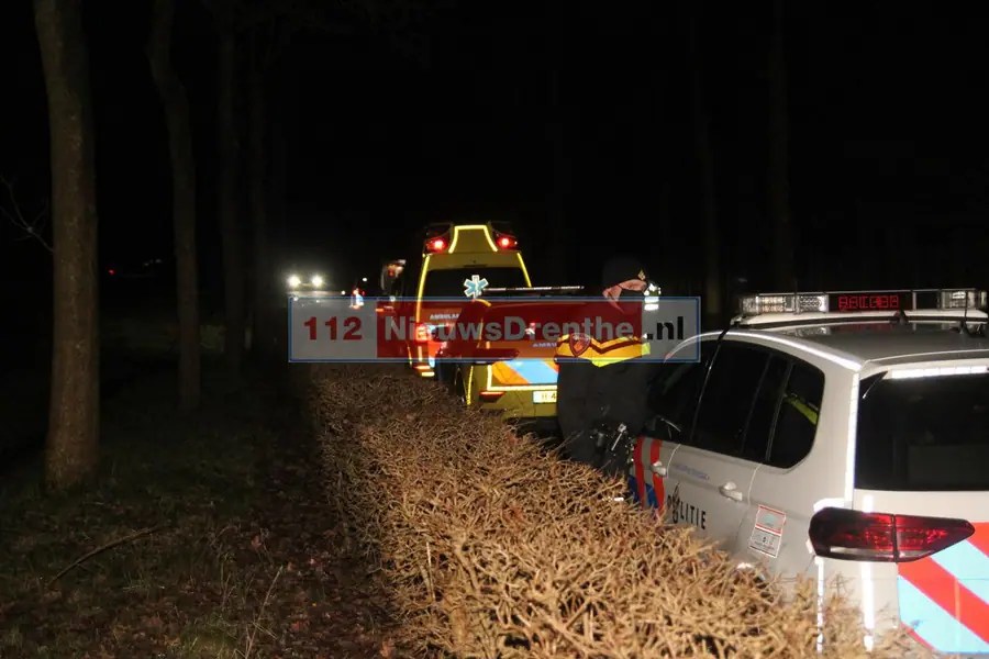 Politie zoekt met helikopter naar vermiste vrouw in bos bij Exloo