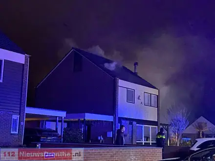 Brand op zolder in woning in Emmen — foto 4 van 4
