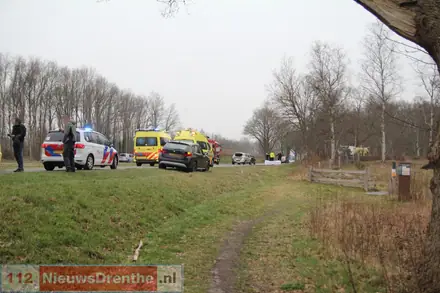 Ongeluk met meerdere voertuigen op Rondweg in Emmen — foto 4 van 8