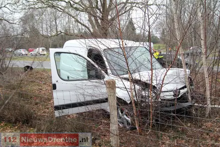 Ongeluk met meerdere voertuigen op Rondweg in Emmen — foto 7 van 8