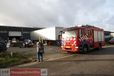 Gaslucht bij kringloopwinkel aan de Industrieweg in Veenoord — foto 2 van 2