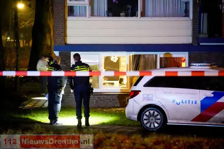 Politie krijgt melding van woningoverval, één persoon gewond — foto 1 van 4