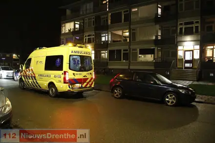Gewonde bij steekpartij in woning in Emmen — foto 2 van 4
