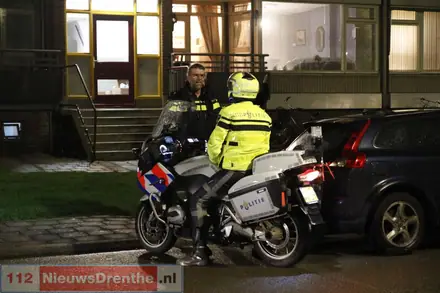 Gewonde bij steekpartij in woning in Emmen — foto 4 van 4