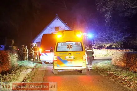 Brandweer rukt uit voor woningbrand in Odoorn — foto 1 van 2