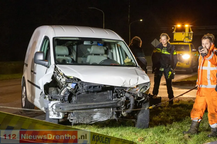 Forse schade na botsing op kruising in Emmen