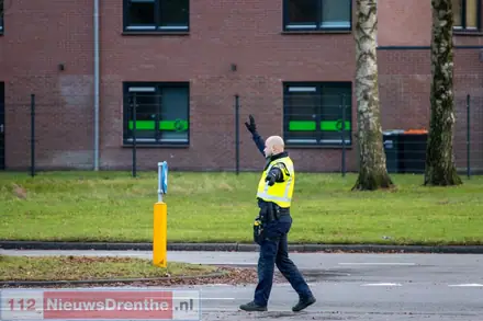 Grote verkeerscontrole door de politie in Emmen, meerdere bekeuringen geschreven — foto 3 van 5