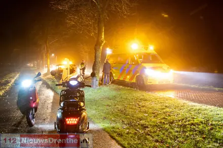 Scooterrijder gewond na eenzijdig ongeval in Nieuw-Weerdinge — foto 2 van 3