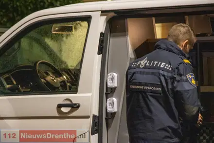 Overval bij McDonald’s in Emmen, politie zoekt tweetal — foto 5 van 5