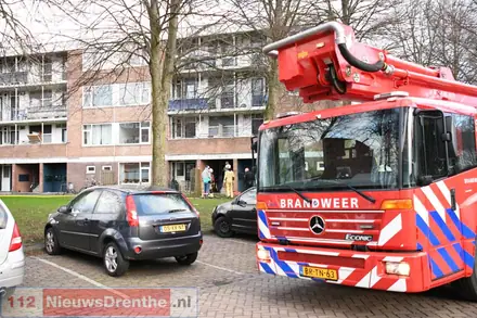 Woning vol rook door pannetje op vuur in Assen — foto 3 van 4