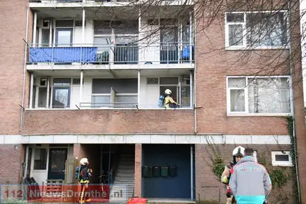 Woning vol rook door pannetje op vuur in Assen — foto 4 van 4
