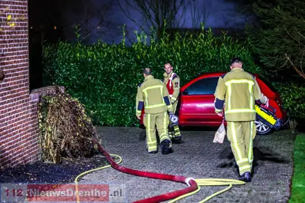 Brand verwoest schuurtje in Nieuw-Dordrecht — foto 3 van 3