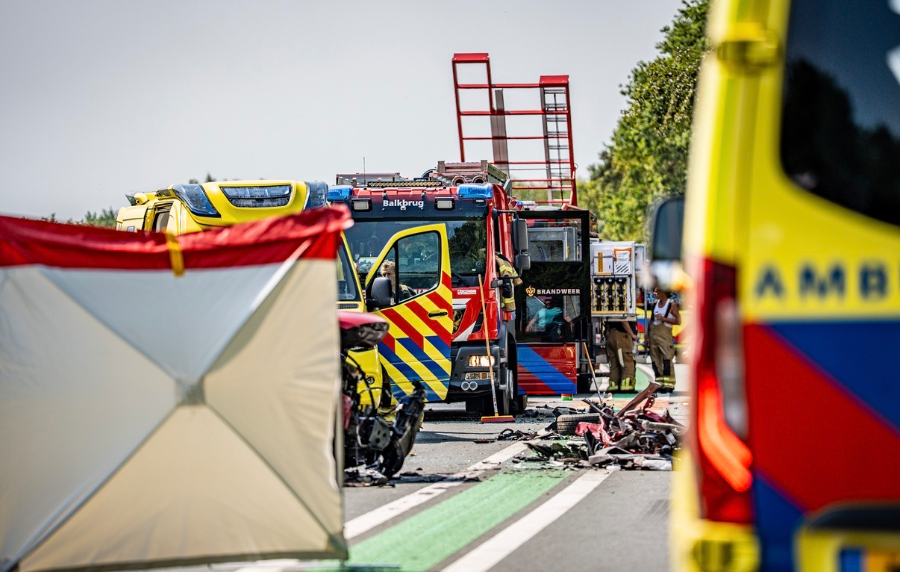 Eén dode en zes gewonden bij ernstig ongeval op N48 bij Balkbrug