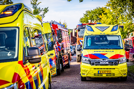 Ernstig ongeval met shovel in Schoonebeek — foto 2 van 3