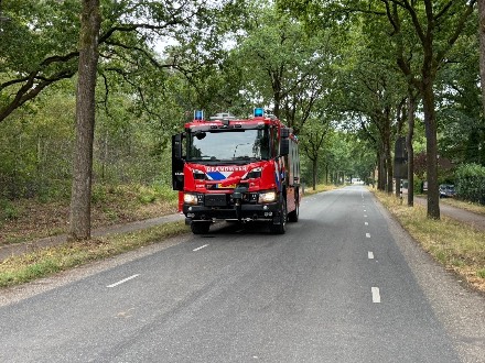 Brandweer uit Sleen en Tweede-Exloërmond verleent bijstand bij grote natuurbrand in Limburg — foto 1 van 5