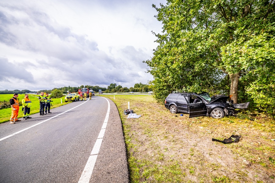 Kind overleden en meerdere gewonden bij zeer ernstig ongeval op A28 bij Beilen