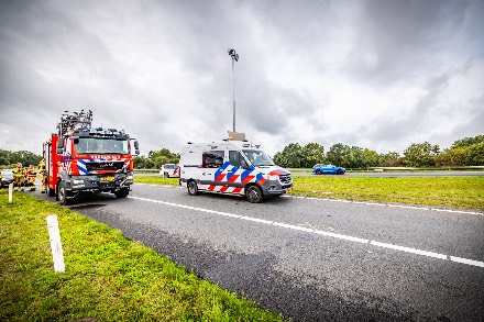 Kind overleden en meerdere gewonden bij zeer ernstig ongeval op A28 bij Beilen — foto 6 van 8